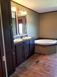 958 Hawkins Road Sweetwater, TN 37874 - Photo 14 of 31 master bath