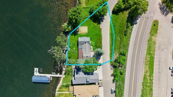 $1,550,000 | 36-xx North Shore Drive, Wayzata, MN 55391