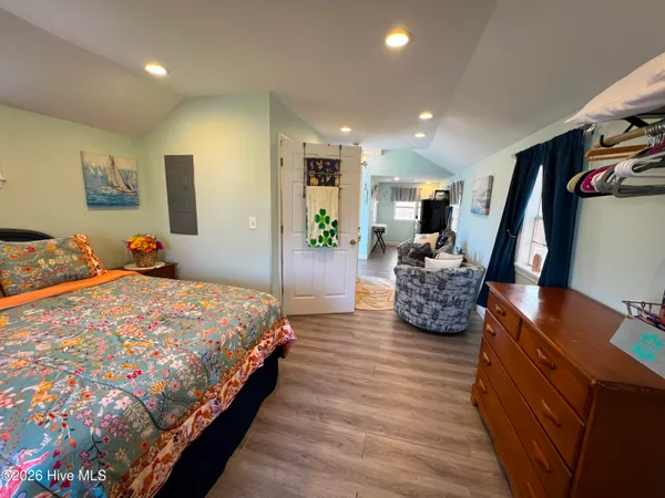 $393,000 | 402 Hodges Street, Oriental, NC 28571