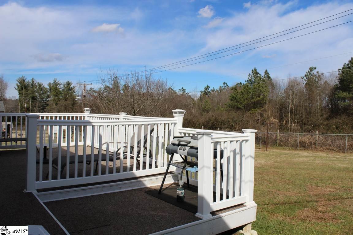207 Sherwood Road Easley, SC 29640 - Photo 5 of 18