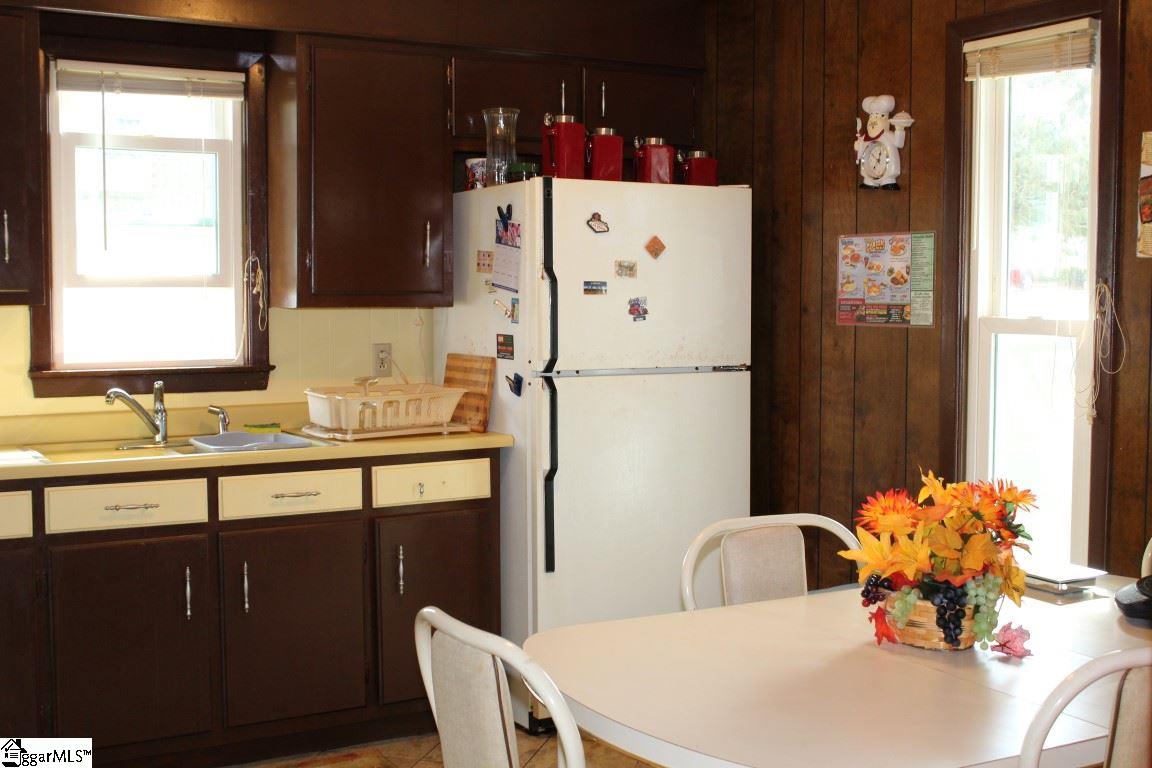 207 Sherwood Road Easley, SC 29640 - Photo 10 of 18