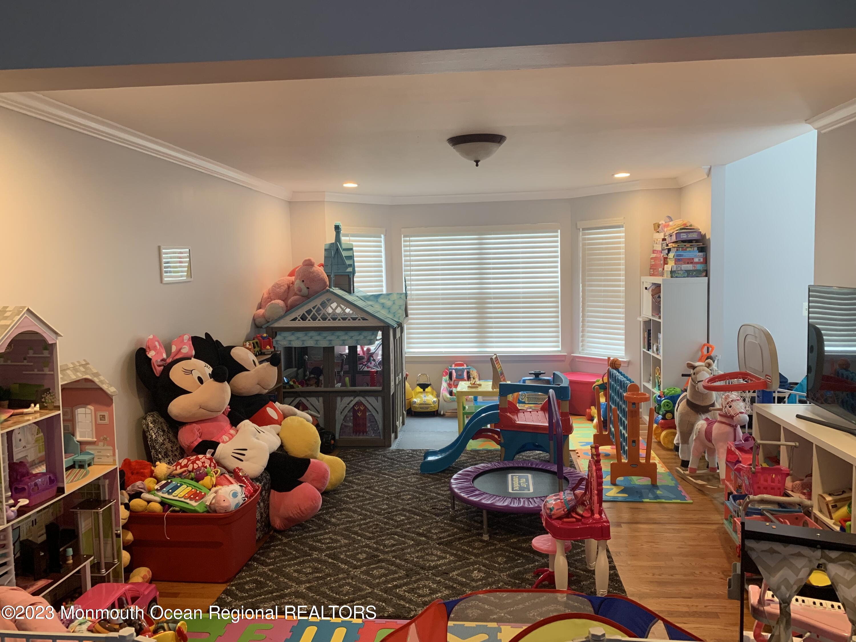 143 Barracuda Road Manahawkin, NJ 08050 - Photo 9 of 26 4A6FB0CB-B56F-4926-BE84-18A65A857A1B