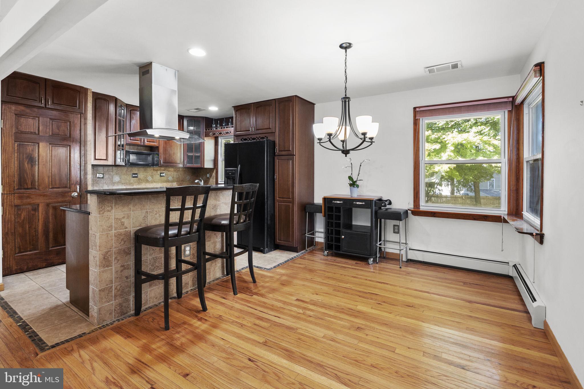 2021 Spring Mill Road Conshohocken, PA 19428 - Photo 8 of 19 Gallery Image 8
