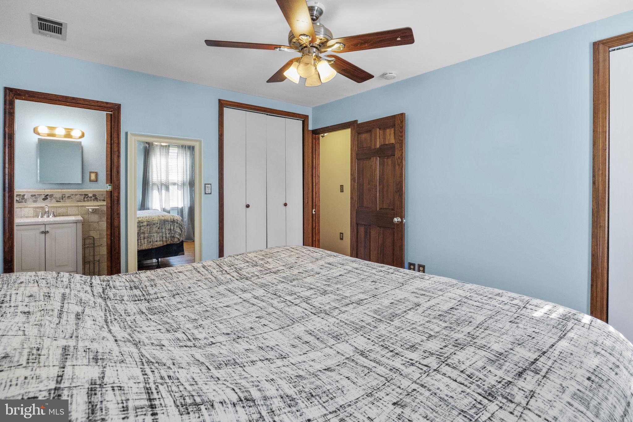2021 Spring Mill Road Conshohocken, PA 19428 - Photo 10 of 19 Gallery Image 10