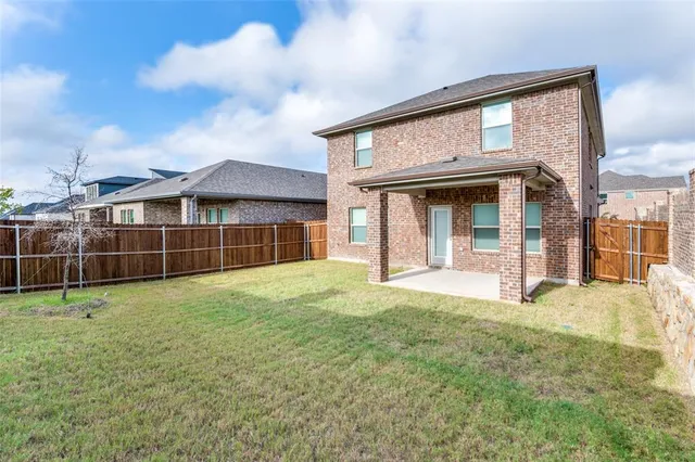 $2,550 | 5011 Bellhurst Drive, McKinney, TX 75071