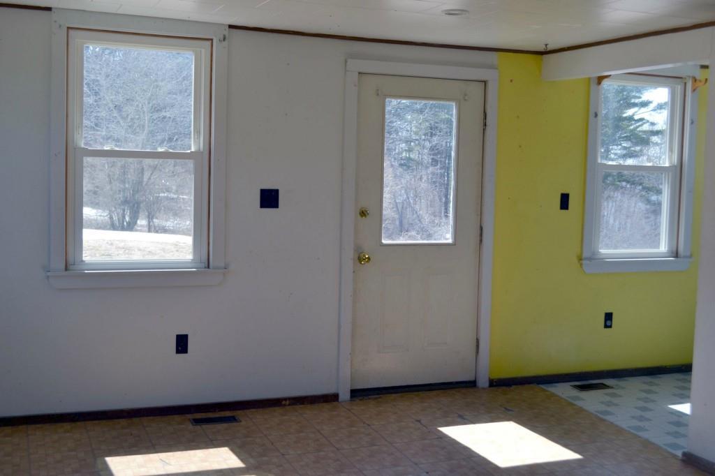 477 Main Road Westport Island, ME 04578 - Photo 21 of 33 South side door from the living...