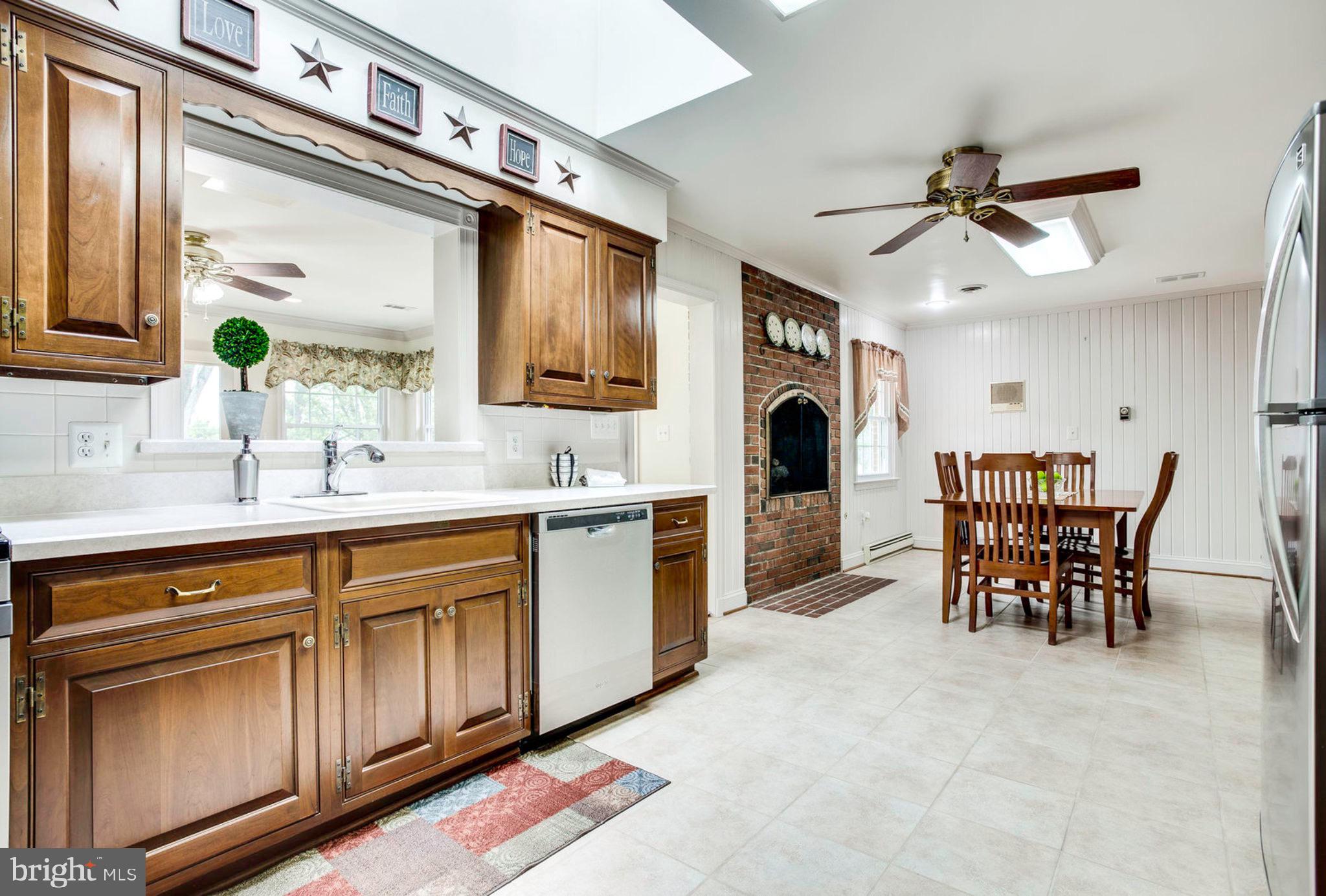 7828 Ontario Road Gainesville, VA 20155 - Photo 15 of 52 Gallery Image 15