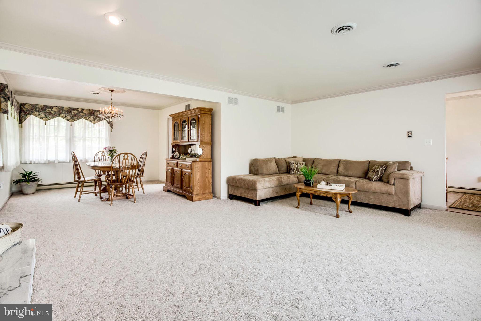 7828 Ontario Road Gainesville, VA 20155 - Photo 8 of 52 Gallery Image 8