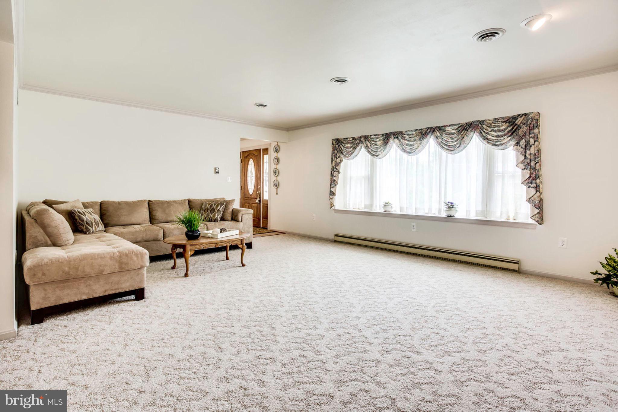 7828 Ontario Road Gainesville, VA 20155 - Photo 9 of 52 Gallery Image 9