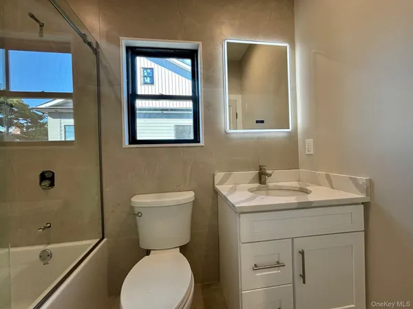 $5,300 | 159 Harrison Avenue, Unit C, Mineola, NY 11501