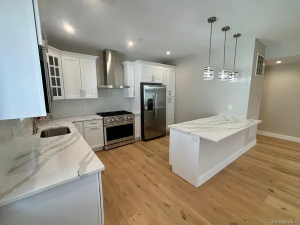 $5,300 | 159 Harrison Avenue, Unit C, Mineola, NY 11501