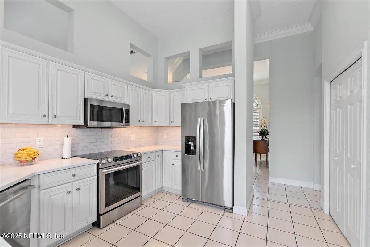 9927 Chelsea Lake Road Jacksonville, FL 32256 - Photo 11 of 53 Kitchen