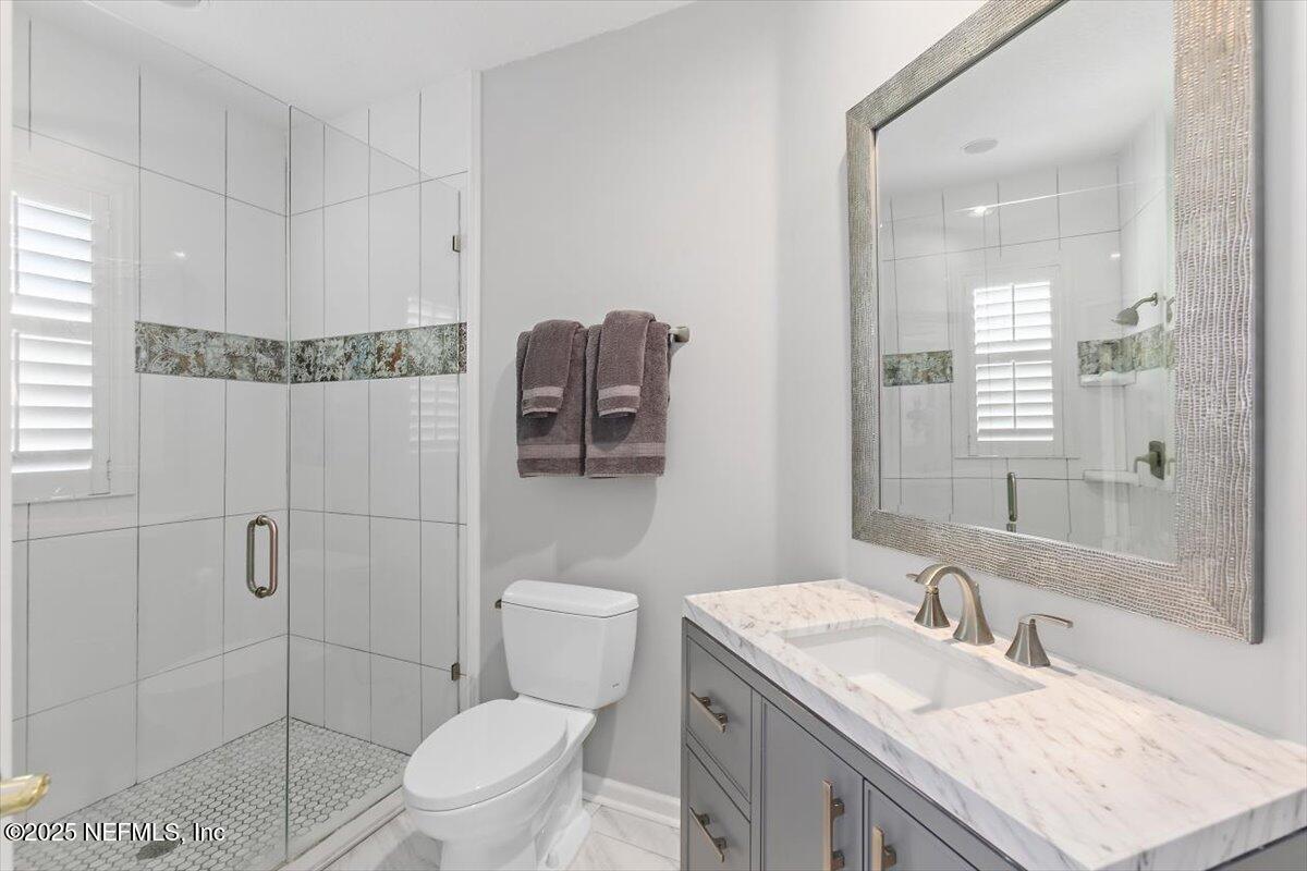 9927 Chelsea Lake Road Jacksonville, FL 32256 - Photo 18 of 53 Guest Bath