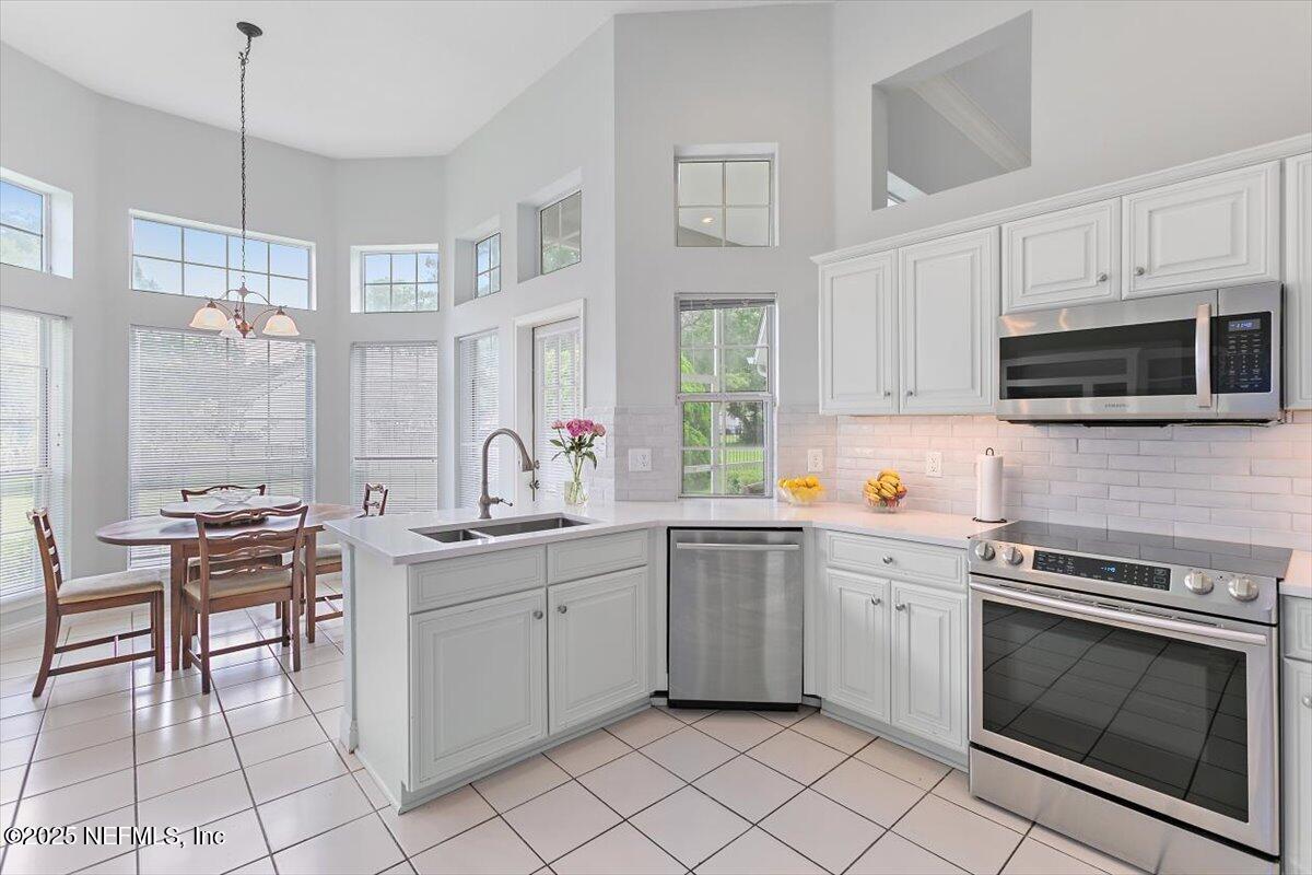 9927 Chelsea Lake Road Jacksonville, FL 32256 - Photo 10 of 53 Kitchen to Breakfast