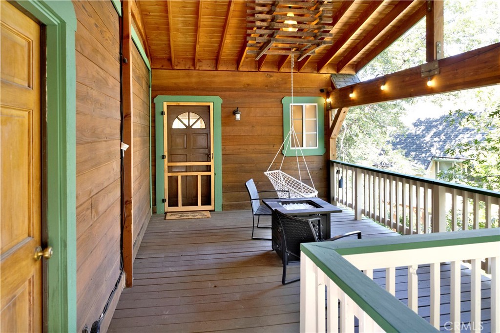 1108 Grass Valley Road Lake Arrowhead, CA 92352 - Photo 4 of 70