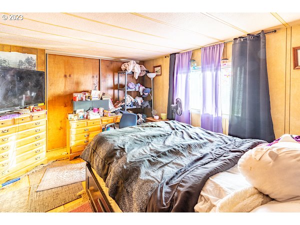 1028 North River Bend Road Otis, OR 97368 - Photo 15 of 22 Bedroom, Primary