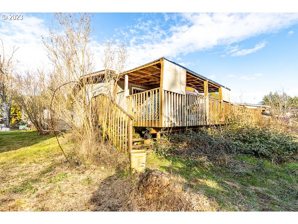 1028 North River Bend Road Otis, OR 97368 - Photo 18 of 22 Deck