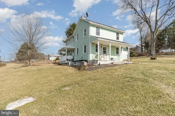 $1,800 | 5446 Stambaugh Road, Spring Grove, PA 17362