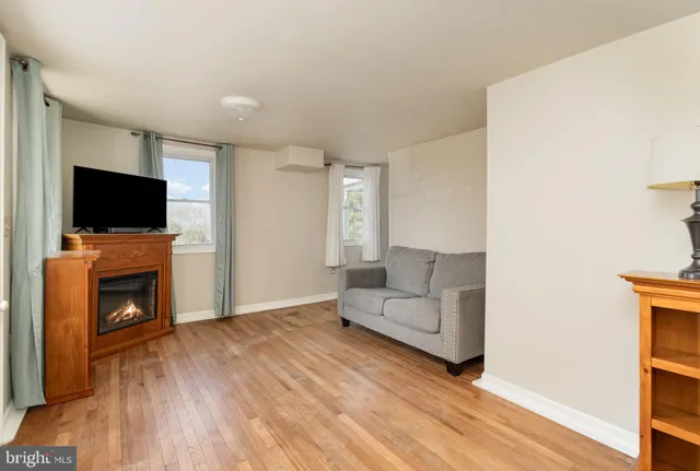 $1,800 | 5446 Stambaugh Road, Spring Grove, PA 17362