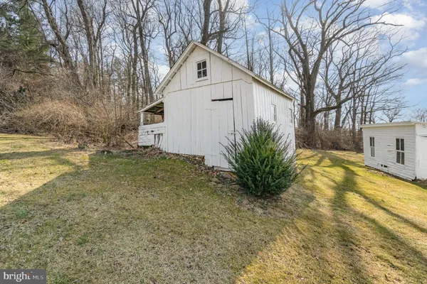 $1,800 | 5446 Stambaugh Road, Spring Grove, PA 17362