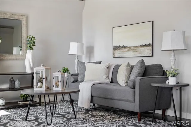 $300,000 | 4317 Alma Avenue, St. Louis, MO 63116