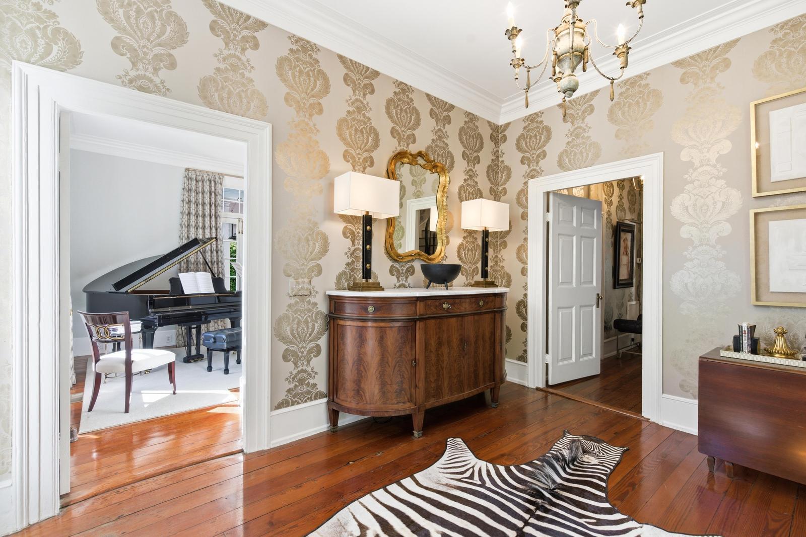 71 Rutledge Avenue Charleston, SC 29401 - Photo 4 of 43 Foyer