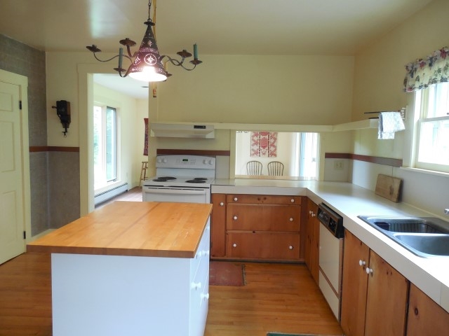 2753 West Hill Road Wallingford, VT 05773 - Photo 2 of 31 Gallery Image 2