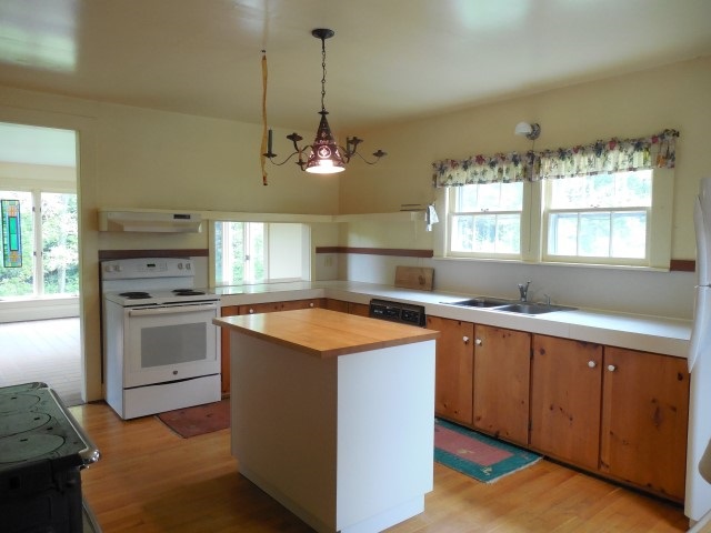 2753 West Hill Road Wallingford, VT 05773 - Photo 5 of 31 Gallery Image 5