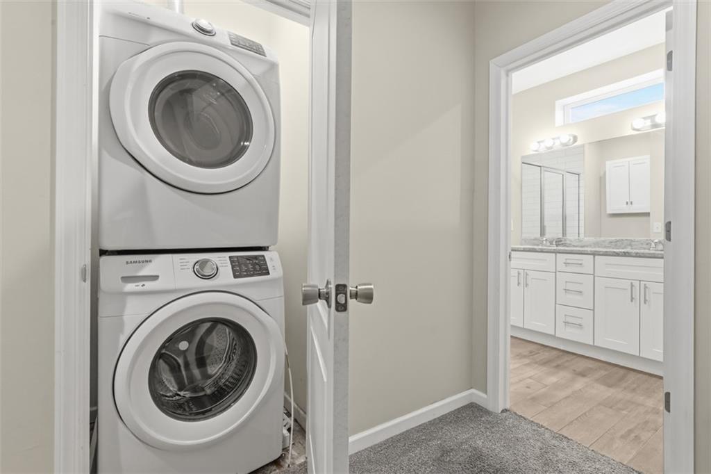 650 Southern Avenue Pittsburgh, PA 15211 - Photo 17 of 27 2nd Floor Laundry. Washer/dryer included