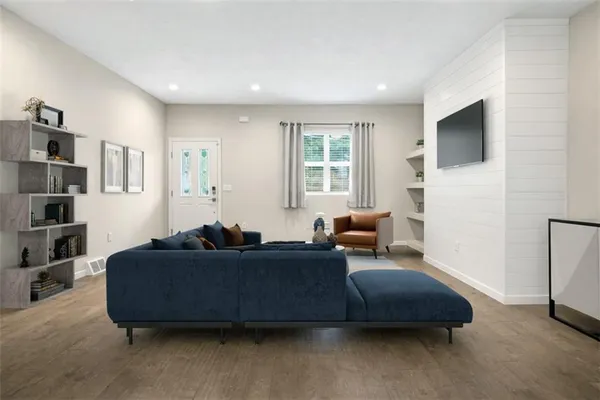 $379,000 | 650 Southern Avenue, Pittsburgh, PA 15211