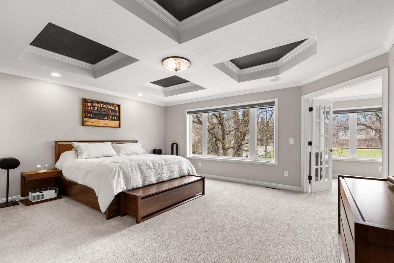 4251 Manor Ct Road Minnetonka, MN 55345 - Photo 31 of 87