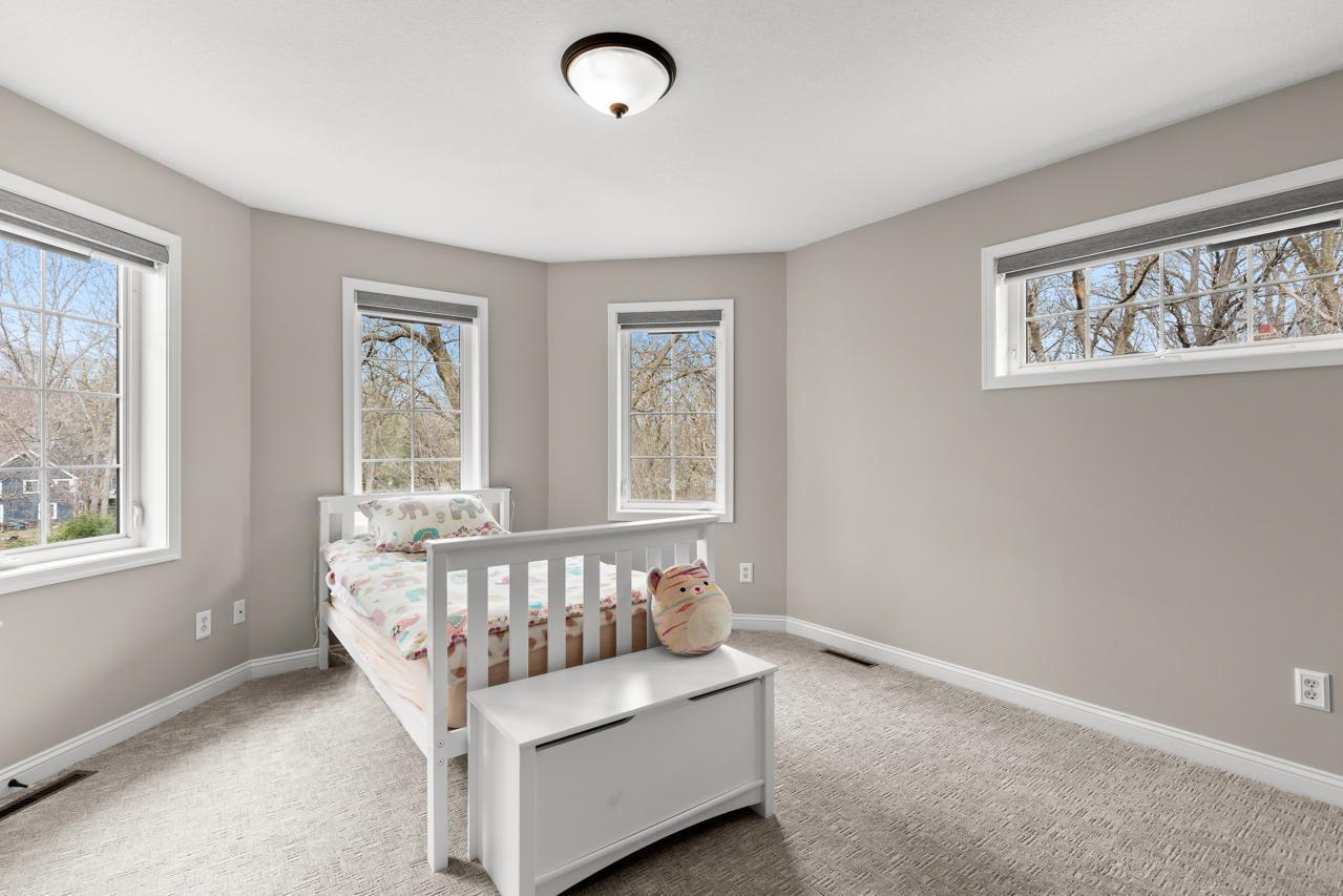 4251 Manor Ct Road Minnetonka, MN 55345 - Photo 45 of 87