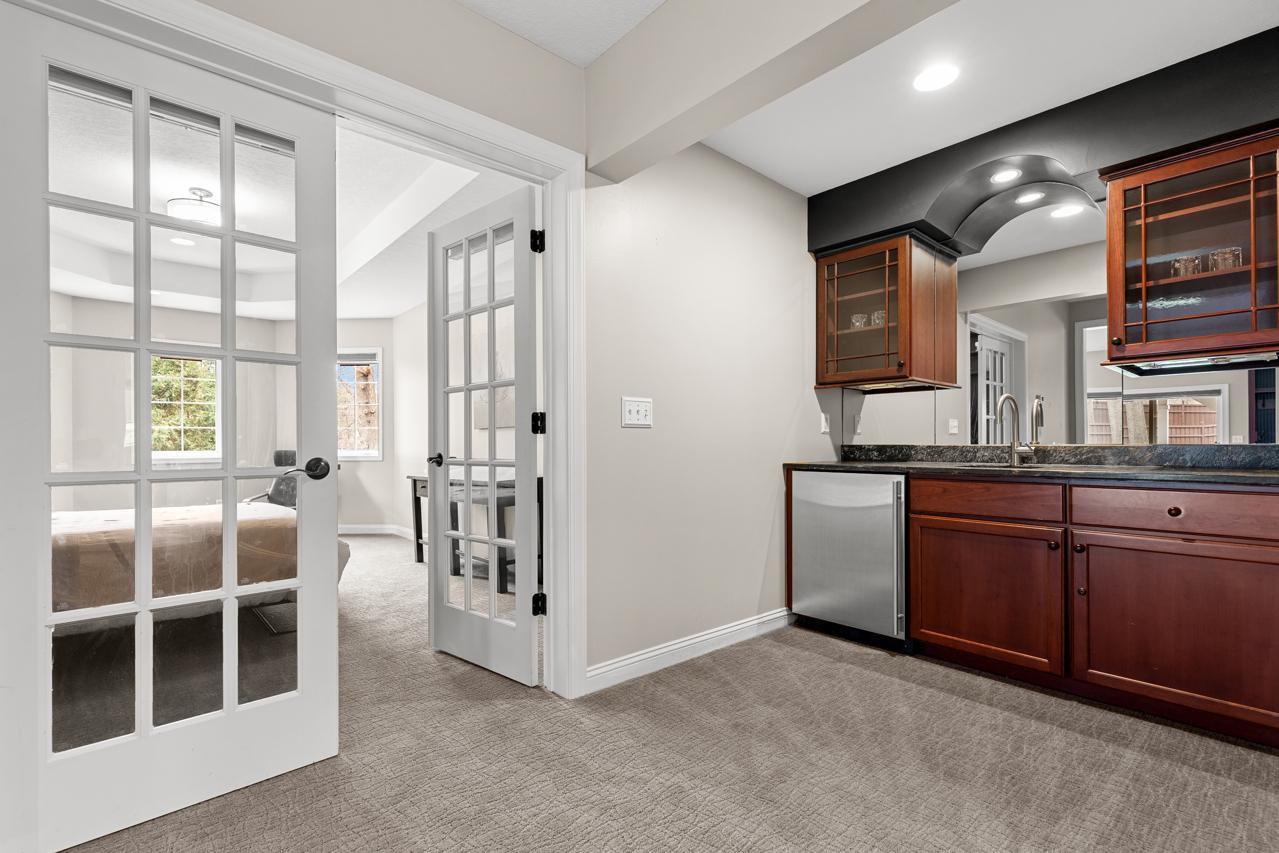 4251 Manor Ct Road Minnetonka, MN 55345 - Photo 49 of 87