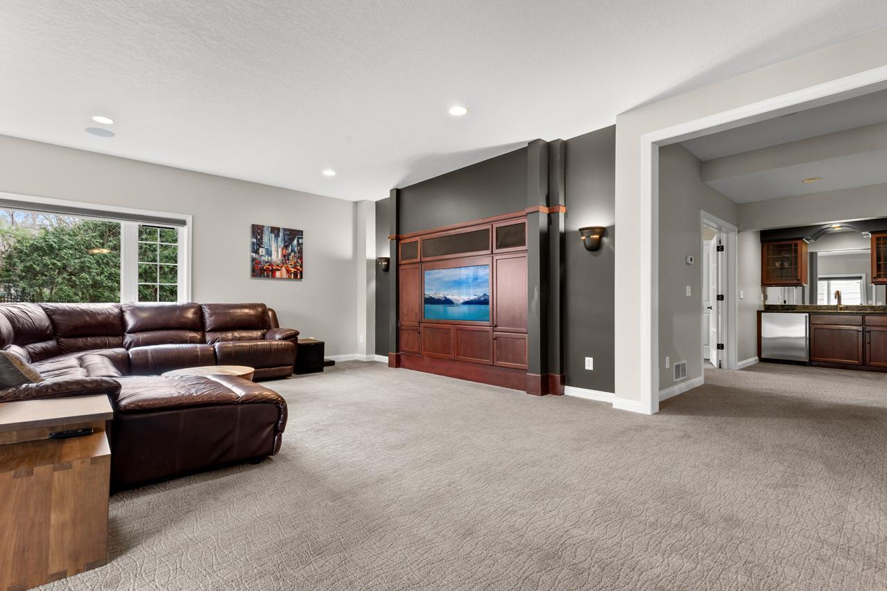 4251 Manor Ct Road Minnetonka, MN 55345 - Photo 53 of 87