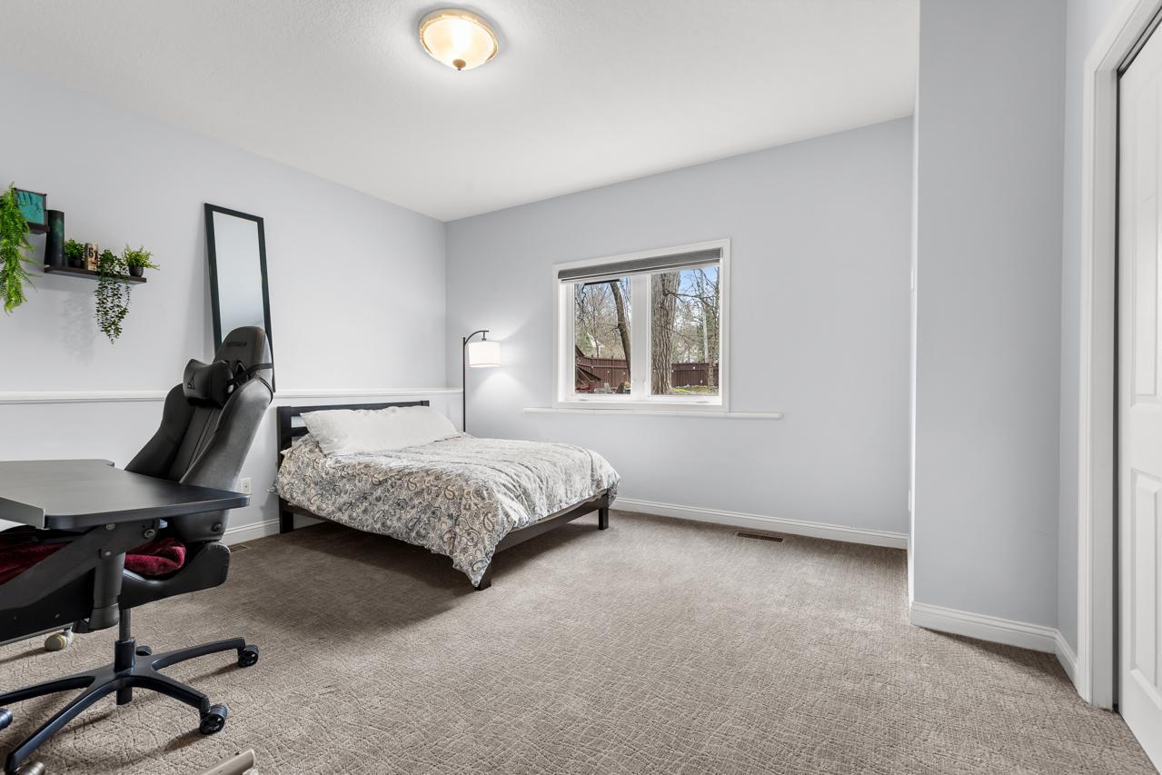 4251 Manor Ct Road Minnetonka, MN 55345 - Photo 57 of 87