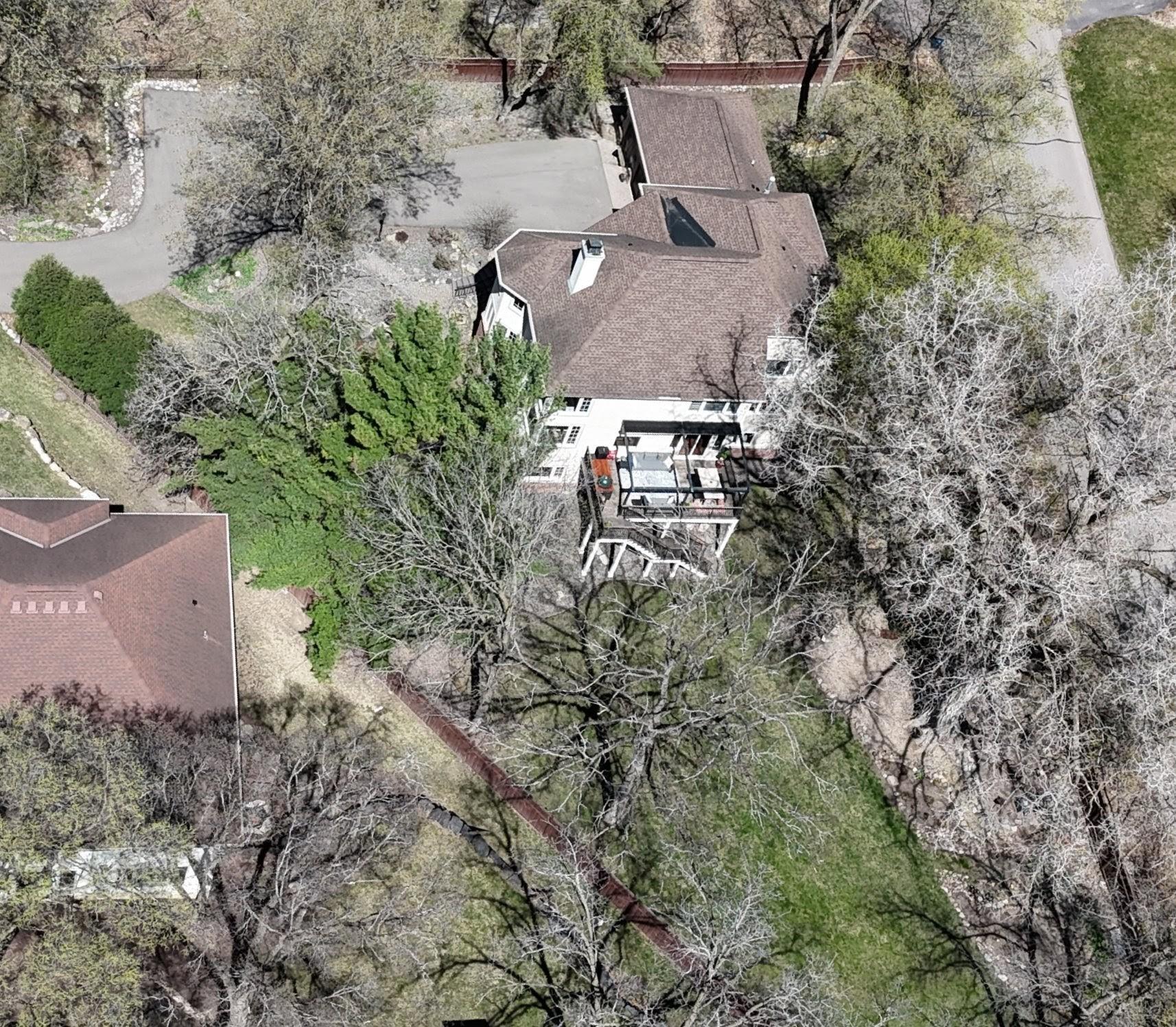 4251 Manor Ct Road Minnetonka, MN 55345 - Photo 6 of 87