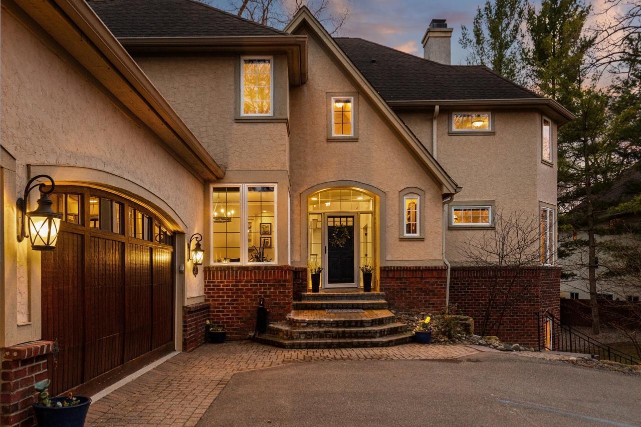 4251 Manor Ct Road Minnetonka, MN 55345 - Photo 8 of 87