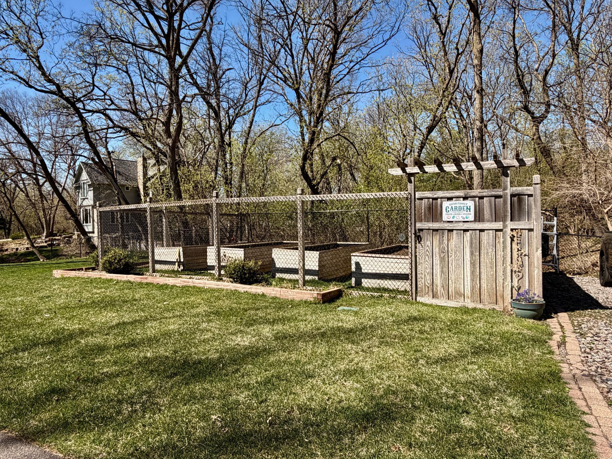 4251 Manor Ct Road Minnetonka, MN 55345 - Photo 83 of 87