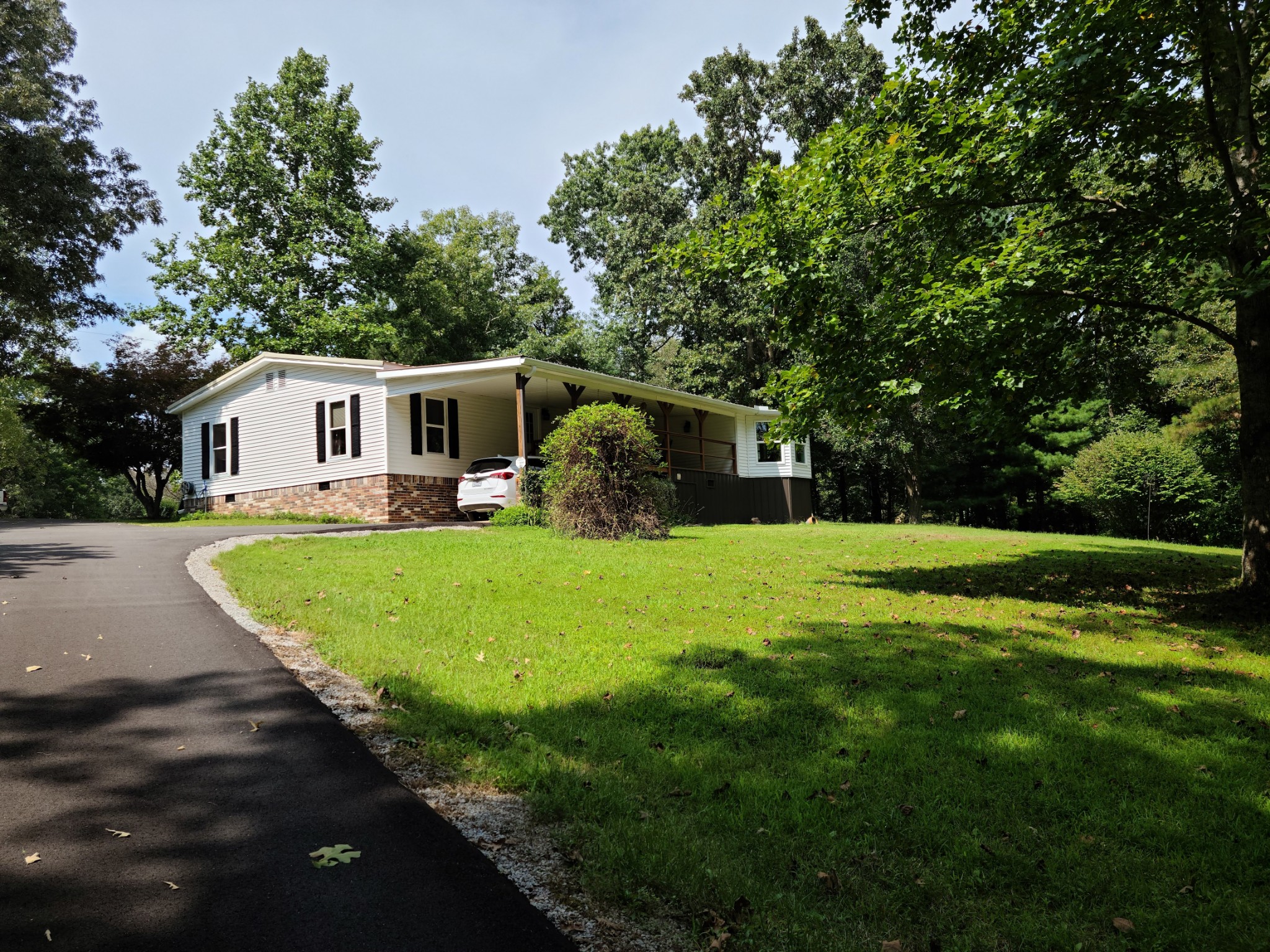 140 Neighbors Road Hohenwald, TN 38462 - Photo 8 of 49 Gallery Image 8