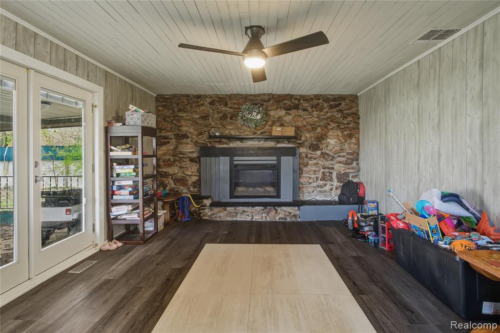 11033 Carr Road Davison, MI 48423 - Photo 16 of 37