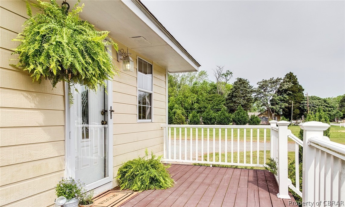 606 Johns Neck Road Weems, VA 22576 - Photo 4 of 28