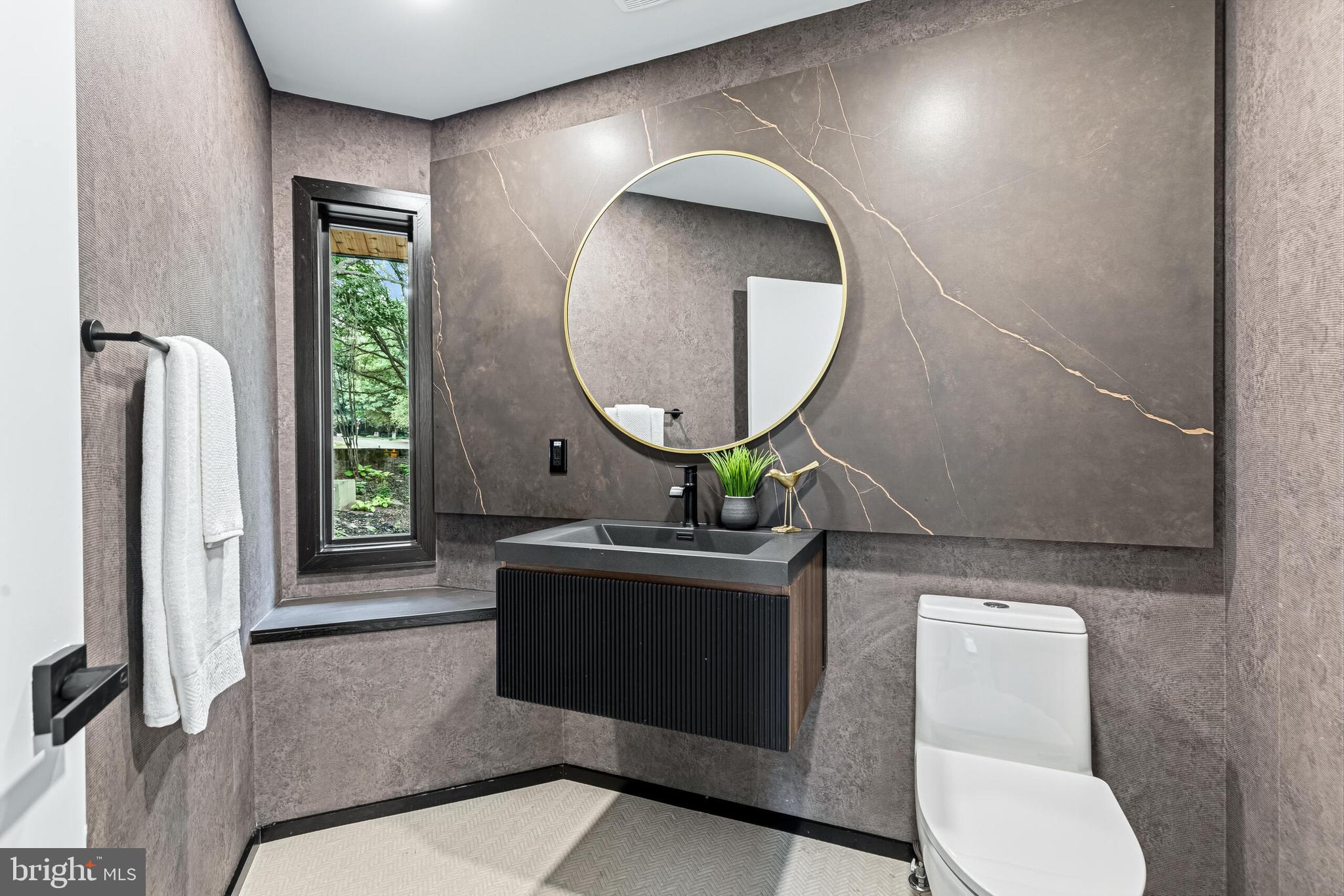 11582 Greenwich Point Road Reston, VA 20194 - Photo 8 of 63
