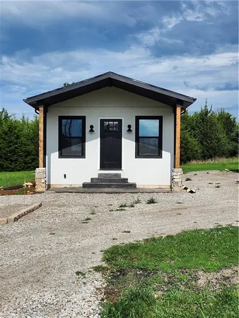 $185,000 | 42 Rose Marie Drive, Linn Valley, KS 66040