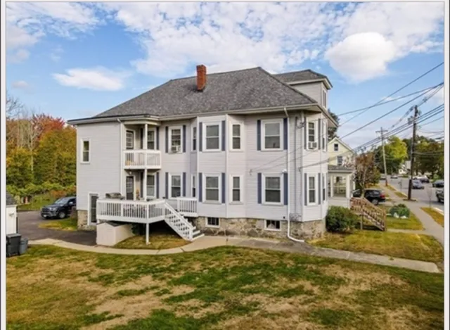 $2,800 | 241-243 Broadway, Unit 1, Haverhill, MA 01832