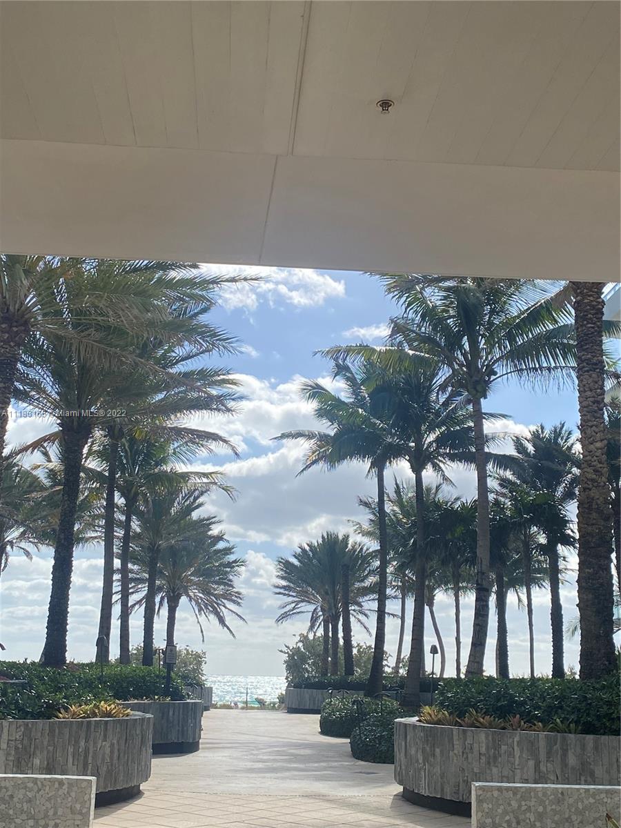 6801 Collins Avenue, Unit 1102 Miami Beach, FL 33141 - Photo 24 of 27