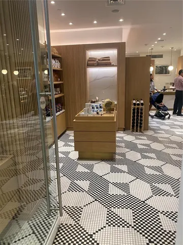 $629,000 | 6801 Collins Avenue, Unit 1102, Miami Beach, FL 33141