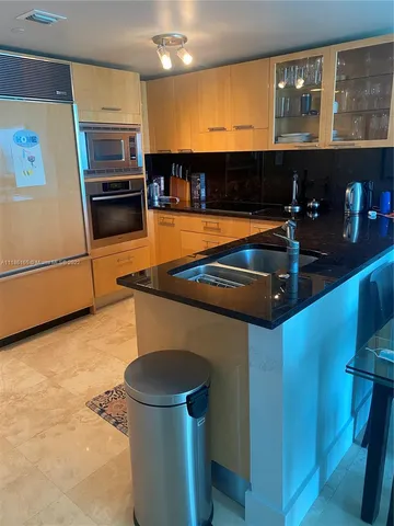 $629,000 | 6801 Collins Avenue, Unit 1102, Miami Beach, FL 33141