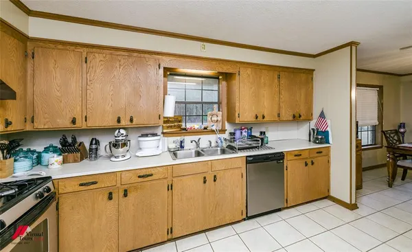 a very nice looking room with kitchen