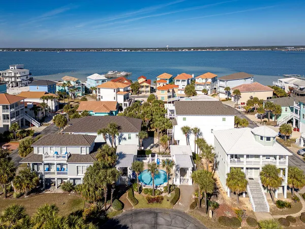 $1,462,500 | 1421 Sonata Court, Navarre, FL 32566