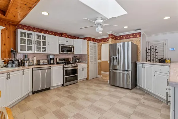 $1,149,999 | 15005 Southwest 148th Street, Miami, FL 33196